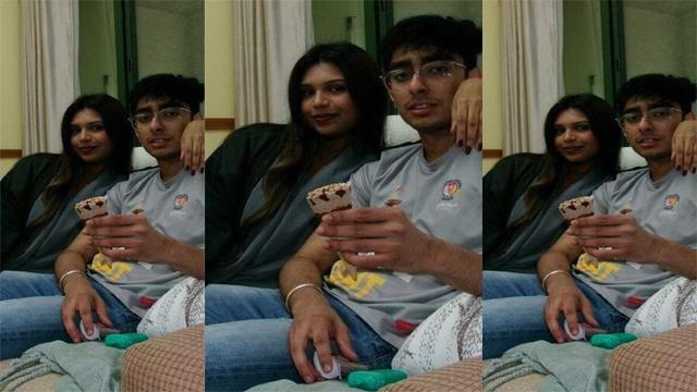 Horny Bhabi & junior Affair Fucks No Body At Home – Horny Bhabi Fucks