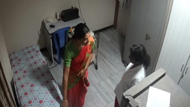 Tamil Aunty’s Nurse Apply Cream & Message On Clinic – Mallu Auntys Sex